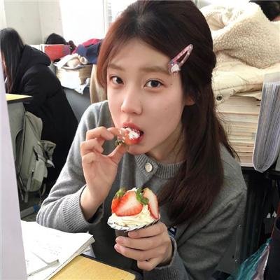 爬墙新娘年十八。